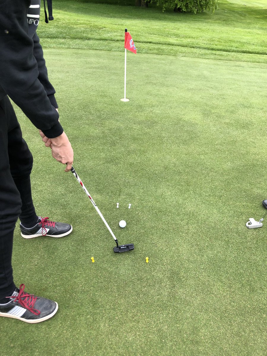 RRastall's tweet photo. Jeans, Hoodies and Joggers! On the putting green at a private members club!! #whatdresscode @HowleyGC @ThomasDevinePGA what do you reckon? ๐ https://t.co/3VWBweieci