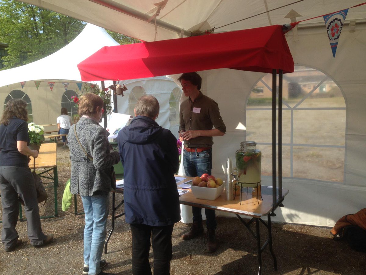 Vandaag stond ik vanuit @TauwNL op de Open Crailodag om omwonenden te betrekken bij biodiversiteit/landschap voor het nieuw te ontwikkelen buurtschap. Ook nog een interview met <a href="/NHGooi/">NH Gooi</a> over ons vleermuisonderzoek met een oproep aan omgeving over vleermuiskasten 🦇 <a href="/tauwecologie/">De ecologen van TAUW</a>