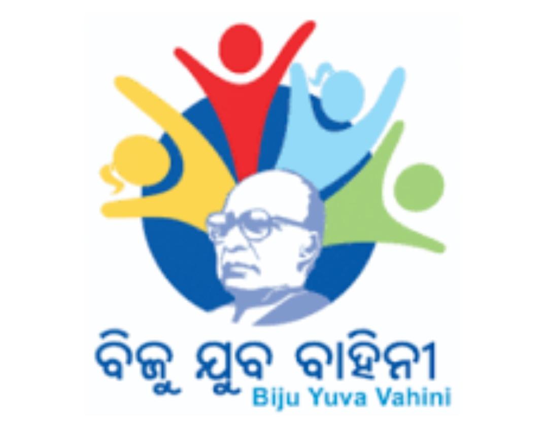 tankadharbjp's tweet image. As per Minister Chandra Sarathi Behera in 2018 November 2,62,453 no. of youths had joined &amp;amp; the target was 4 Lakhs for employment.
Neither a single youth has been seen in #CycloneFaniAftermath nor their Chairman Arup Patnaik.
@OdishaBYV is nothing but a sad cheating story for us.
