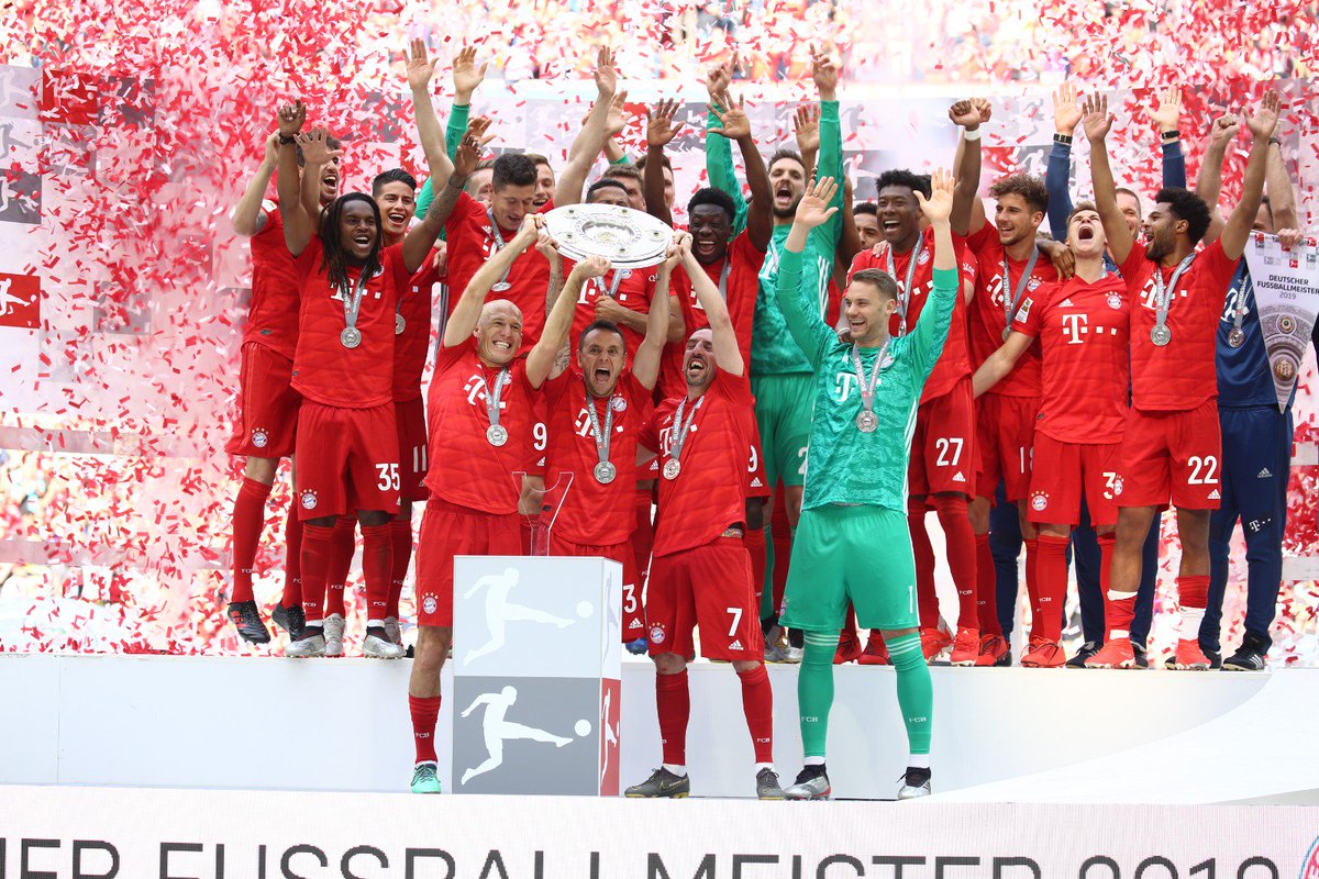 FCBayernEN's tweet photo. Savour every last second of it 🏆

#MEIS7ER https://t.co/myw4kBx1xr