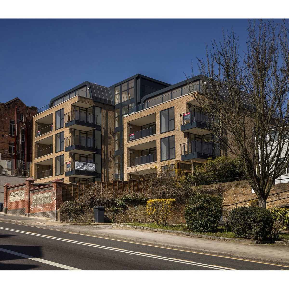 GMLArchitects's tweet photo. Muswell Hill -
GML design for flats on the hill – all front to back, great views of town and a curved top. 
#muswellhill #londonarchitecture #balconies #morleyvonsternberg https://t.co/be3Ah7eSB1