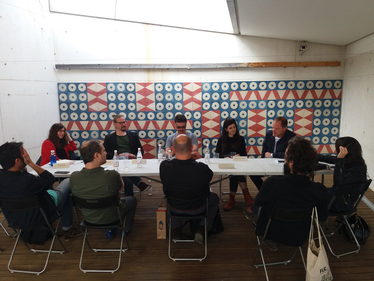 esbaluardmuseu's tweet photo. La taula rodona "El gestor cultural i la música de nova creació" inaugura una nova jornada al @ME_MMIXFestival a @EsBaluard #marinahervás #OliverRappoport #AlexanderVert #raquelgarcíatomás #SamiKlemola #JoséLuisBesada #MiguelTrillo https://t.co/NWSfj7aqwC
