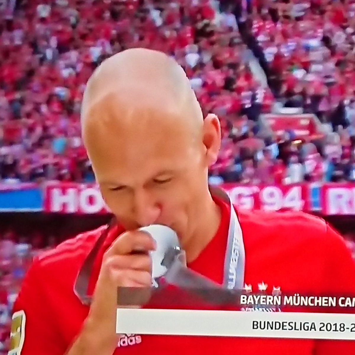 rocruzado's tweet image. Gracias #roben