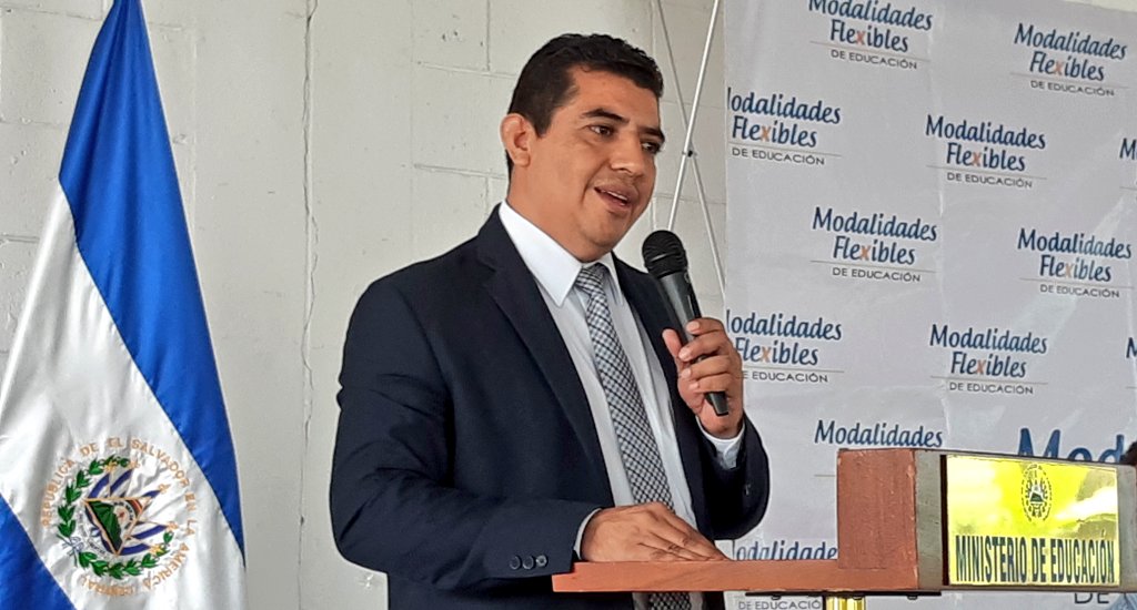 CastanedaMined's tweet image. &quot;Queda en manos de la nueva gestión un acuerdo para que los 40 mil estudiantes de Modalidades Flexibles que reciben clases sábado y domingo  reciban su paquete escolar también&quot;