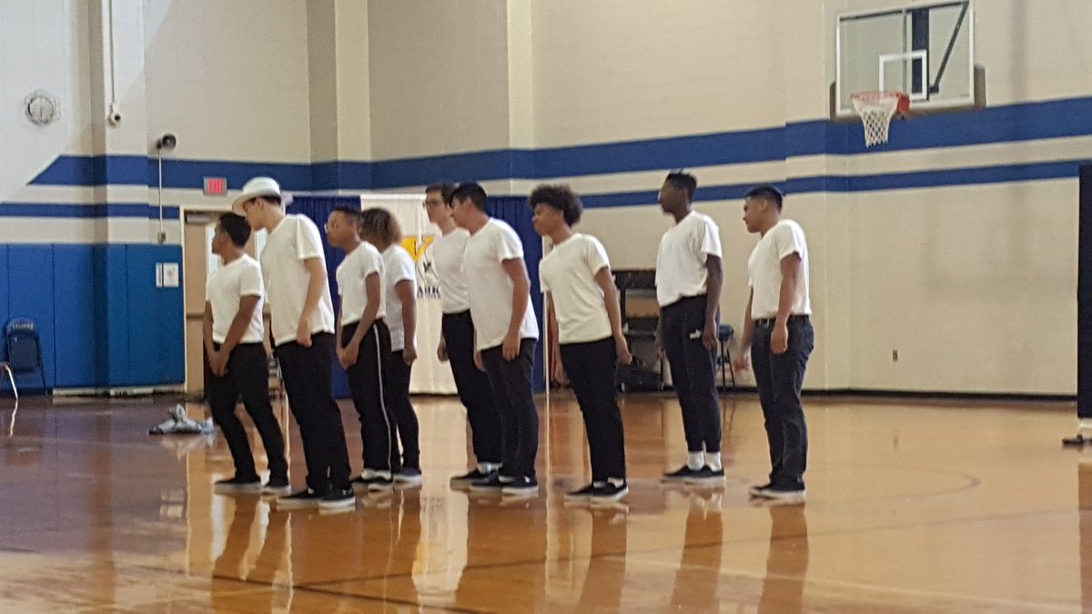 CVFAD2019's tweet photo. CHS Steady Soulz Boys just performed Michael Jackson combo! Awesome! https://t.co/gEMfcTuIFL