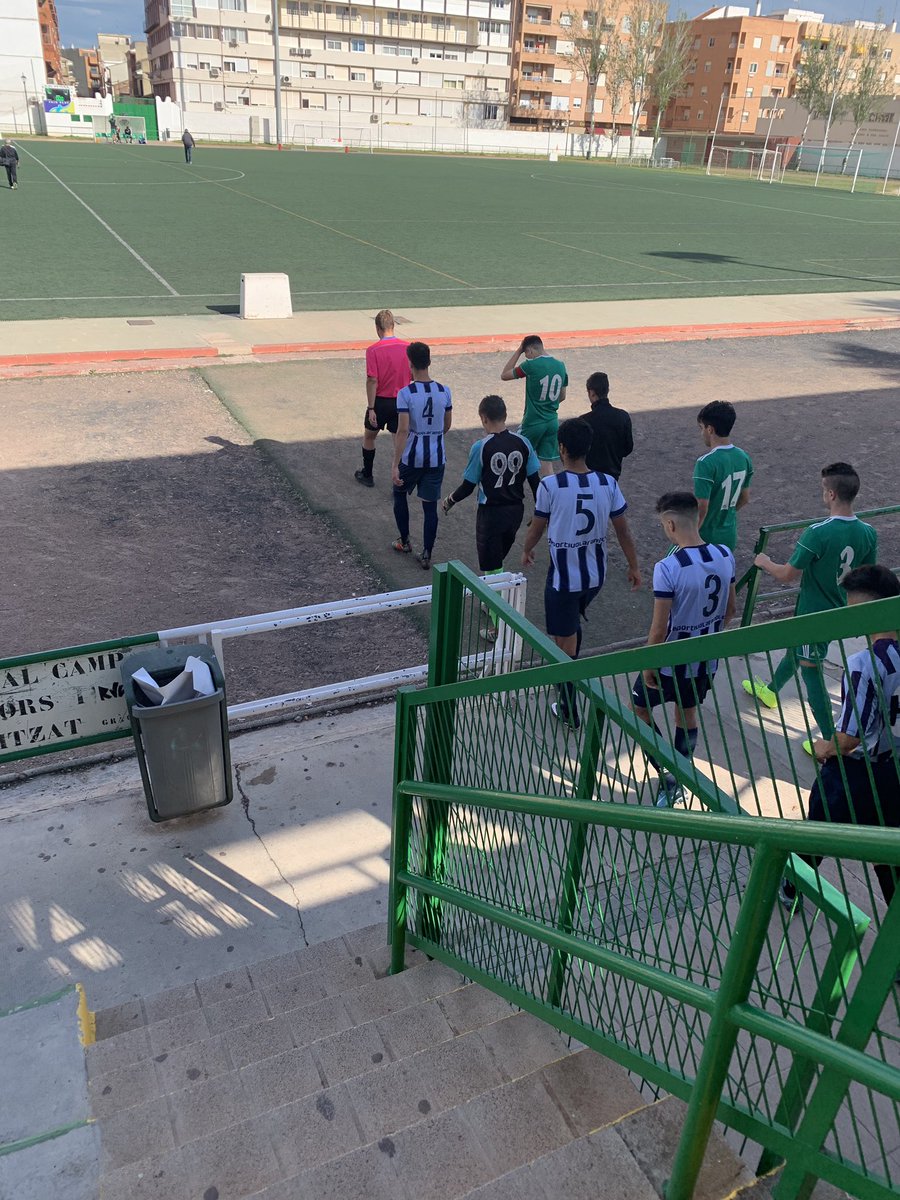 josemmse's tweet photo. Último partido de liga #PreferenteGII #Juvenil
@UDBETERA vs #Rambleta https://t.co/qu3wK6DzxB