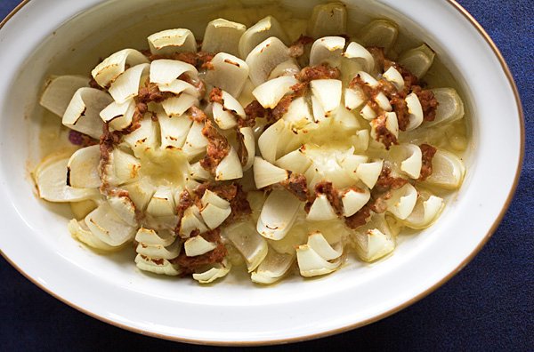 Baked Blooming Onion with Chorizo, Cheese and New Mexico Red Chile
#redchile   mjskitchen.com/2019/05/bloomi…