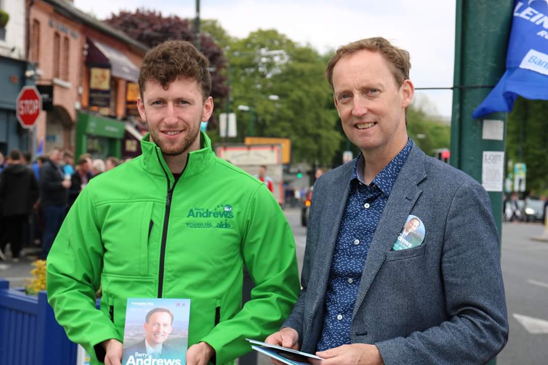 conorgallo's tweet photo. It was great to see a strong @OgraFiannaFail showing this afternoon at the joint canvass for @Andrews4Europe and @malcolmbyrne. #MakingEuropeWork #EP2019 #LEIvMUN https://t.co/4huiynOebc
