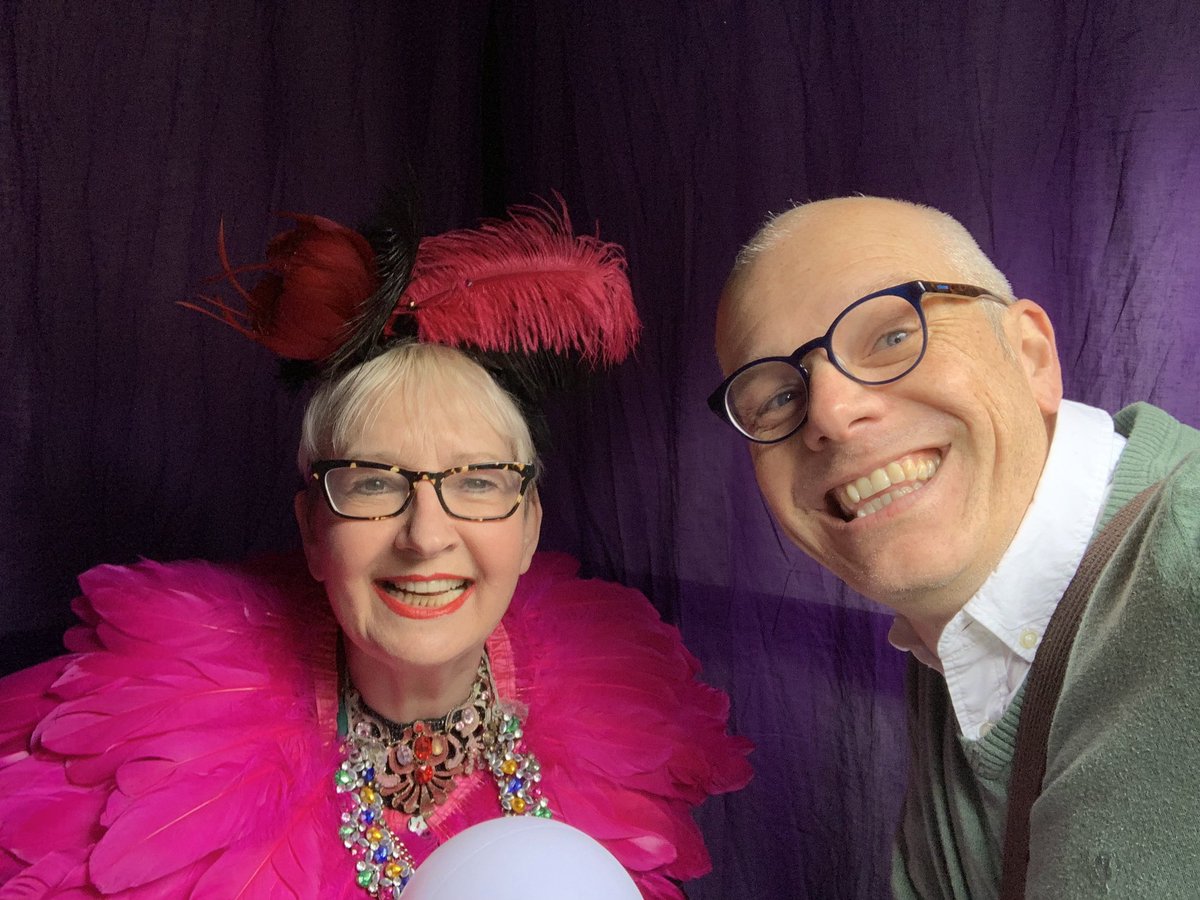 sundayshowtunes's tweet photo. We had the most fun this morning at the #WestEndFleaMarket @ActingforOthers. Listen in tomorrow for our interviews. https://t.co/qybMKiID2y