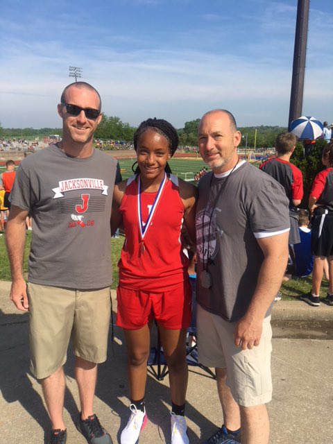 JMScrimsons's tweet photo. Congrats Kamoriae, 6th place in 100 m hurdles!!! #IESAstate https://t.co/VhmEwJmHHY