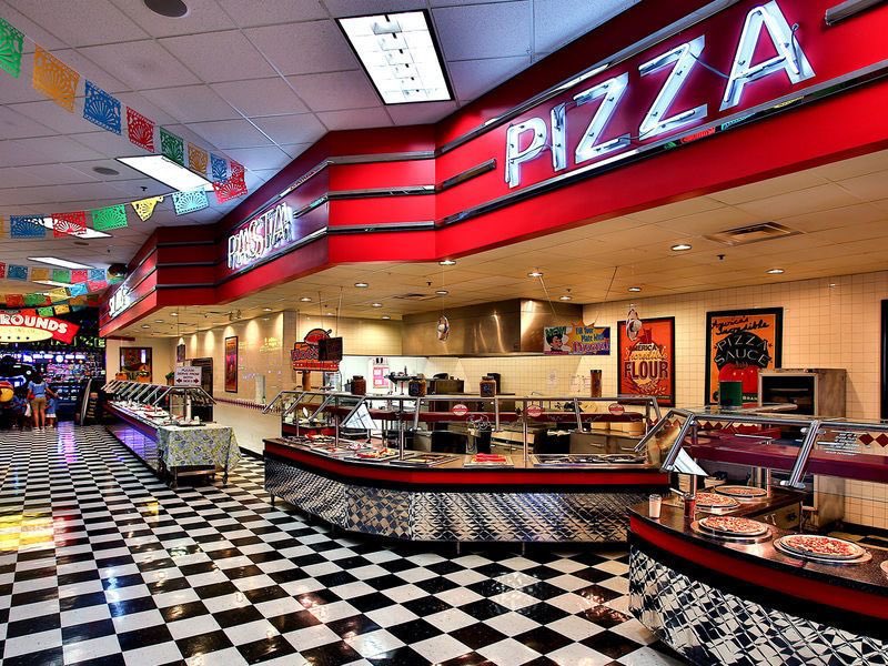 SierraSam2's tweet photo. Please tell me y’all remember this place? https://t.co/51WpkdVOxe
