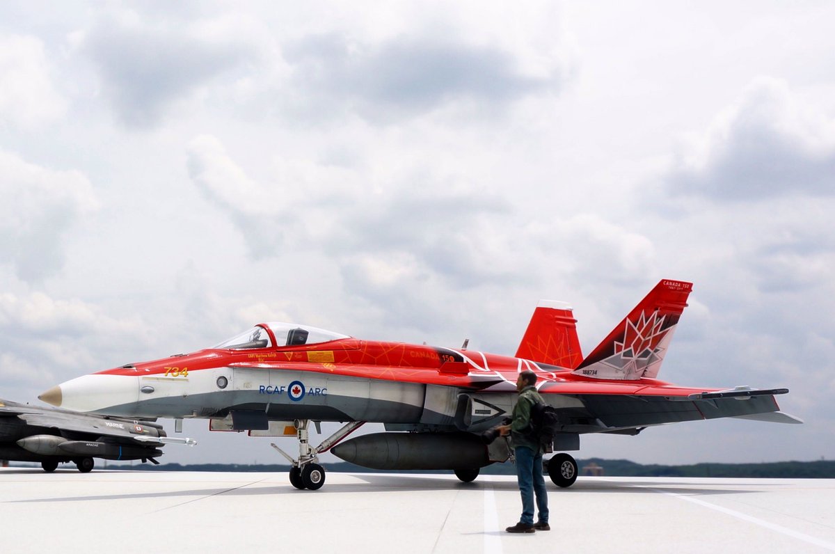 Mokezo_yh's tweet photo. #CF188A
kinetic 1/48 CF-188A with Reedoak 野外撮影完了です✨
夕景はいつかまたの機会に(^◇^;)
#RCAF #CF18Demo #kinetic https://t.co/7MADZzAiwo
