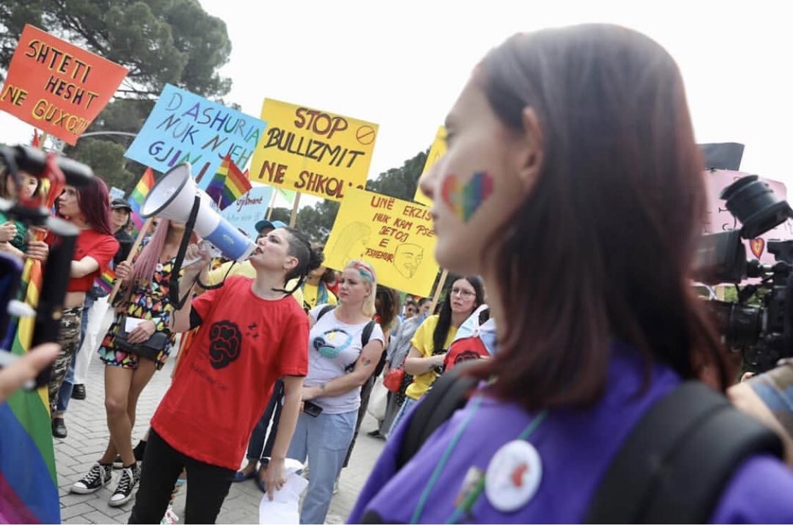 lexistergakis's tweet photo. Scenes from #Tirana #Pride 2019, commemorated on #IDAHOBIT2019. 
📸Blerta Kambo #MarshojmeEdhePerTy #TiranaPride https://t.co/OQIgokFV0n