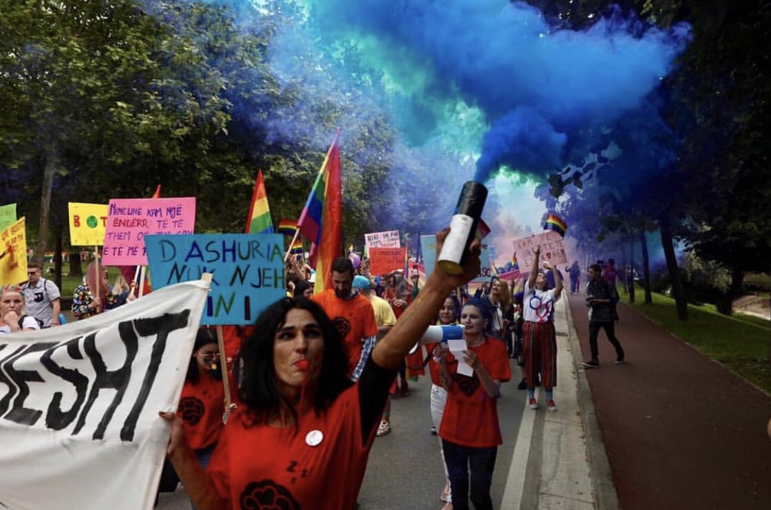lexistergakis's tweet photo. Scenes from #Tirana #Pride 2019, commemorated on #IDAHOBIT2019. 
📸Blerta Kambo #MarshojmeEdhePerTy #TiranaPride https://t.co/OQIgokFV0n