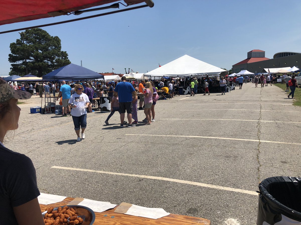 atkinsonmilling's tweet photo. Another rocking (and hot!) year at the Pig Jig @NCStateFair grounds. #sweetbetsy https://t.co/GuWEspW9g4