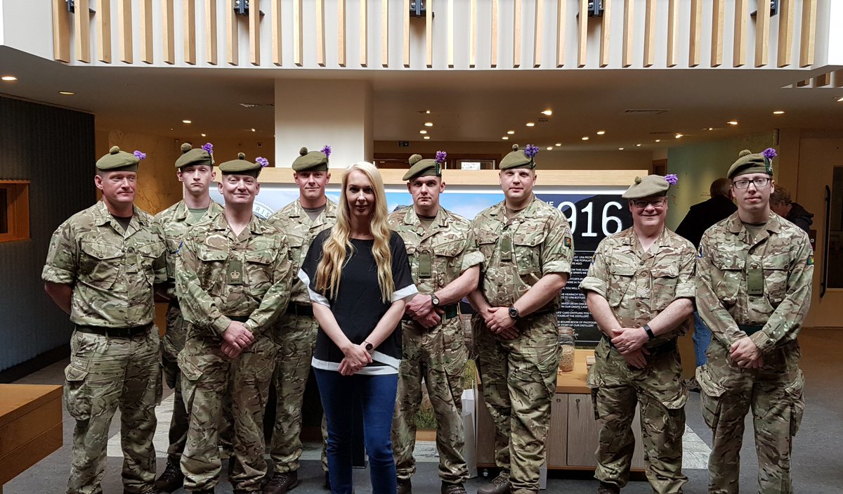 kpreston6720's tweet photo. Another great tour with these lovely chaps. I tried my best to make the tour run with military precision π β° #7scots #isleofharrisdistillery #isleofharris #thehearach https://t.co/Rs9kyzpbwZ