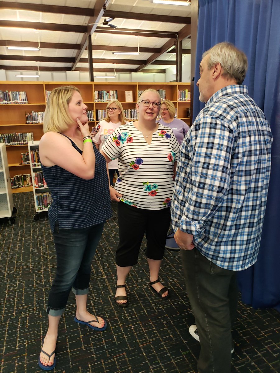 hdmoore3415's tweet photo. If you are a teacher, you know this guy! So excited to meet @gerrybrooksprin with @DJHubbell today!

#principal #herlarious #srsly #derlicious #findhimonyoutube https://t.co/1QYybYXYyJ https://t.co/9p4Vc0Y2ka
