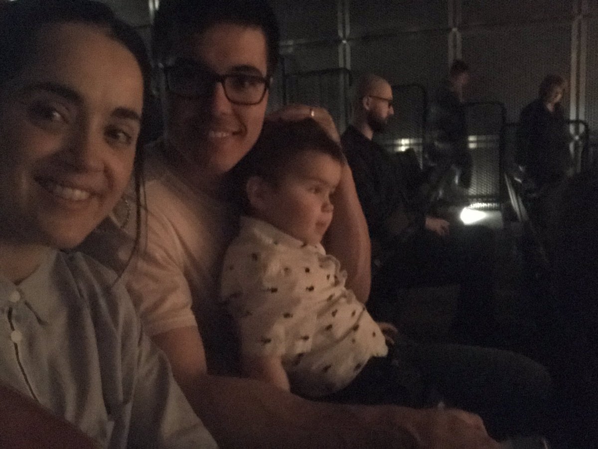 constanzasafa's tweet photo. Enjoying in family the first anniversary of radio RIAC ✨ good job guys✨ https://t.co/Ndr1UXefFt