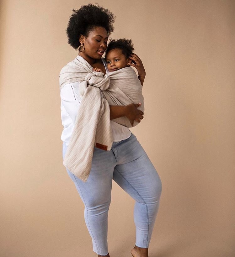 janeritte_'s tweet photo. Mbeleko za Pete Ritte Ring Sling ni nzuri na rahisi kubebea watoto.

Bei ni Tzs 35,000/= Tunafanya delivery 
Mkoani pia utatumiwa... 
Tupigie 0766727272 tukuelekeze

#TwitterGulio 

Rangi za kila aina....

#RRS 
#RitteRingSling 
#wearyourbabytz💖 
#welovebabies❤ 
#Mbeleko https://t.co/EdVzexVS6d