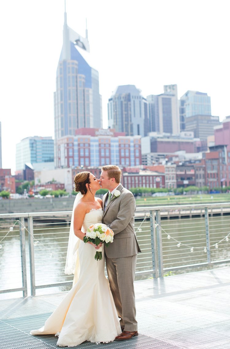 Adventtransport's tweet photo. #Nashvillewedding - Our fleet is spotless &amp; our drivers know all the spots for photos. Schedule with us &amp; you will have nothing to worry about on your wedding day! #NASHVILLELOVE #nashvillecarservice #nashvilleshuttle #BNAcarservice #BNAshuttle #nashvilleweddingshuttle #BNAcoach https://t.co/7cCsFi6IUo