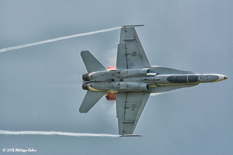 Mokezo_yh's tweet photo. #CF188A
kinetic 1/48 CF-188A
お腹周りはこんな感じ^ ^
実機(4枚目)よりは模型的には強めに…
#RCAF #CF18Demo #kinetic https://t.co/tX0caW9UET