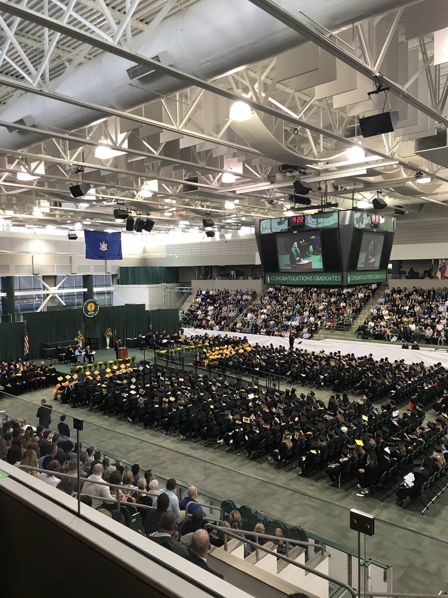 Knopp92's tweet photo. Congratulations graduates @sunyoswego.  Welcome to the @oswegoalumni family #OswegoPride https://t.co/GywYLZTSGn