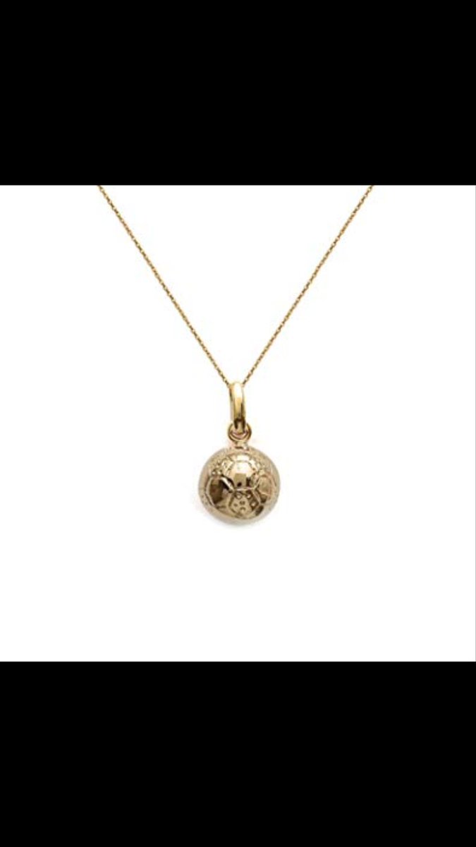 BriceVDL's tweet photo. J'ai perdu mon collier prêt du bar Le Royal, Rue Gambetta à Metz ! Si quelqu'un l'a retrouvé ca serait parfait ! Retweet apprécié, merci. https://t.co/hlmcU44ULL