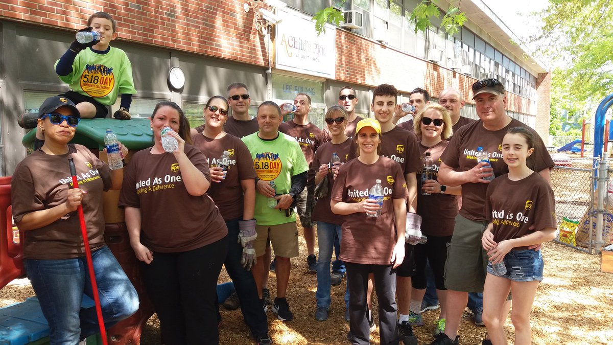 Even when us UPSers are volunteering we need to remember to hydrate our bodies. <a href="/NEnursesUPS/">Polly Egan BSN RN</a> <a href="/JaneHR3/">JaneHR</a> <a href="/ThePUMAsafety/">Amsterdam/Oneonta Safety</a> <a href="/JohnMarkowich/">John Markowich</a> <a href="/safetyfirstNED/">Northeast District Safety</a>