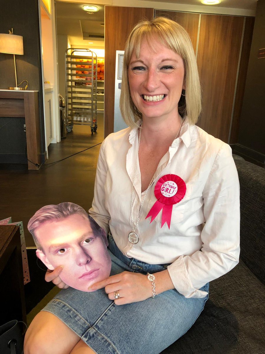 lisacrystal's tweet photo. @JDonOfficial @Lesaamber @GaryBarlow @HowardDonald @OfficialMarkO @ClarePeakman @takethat https://t.co/dZckK52Gnb