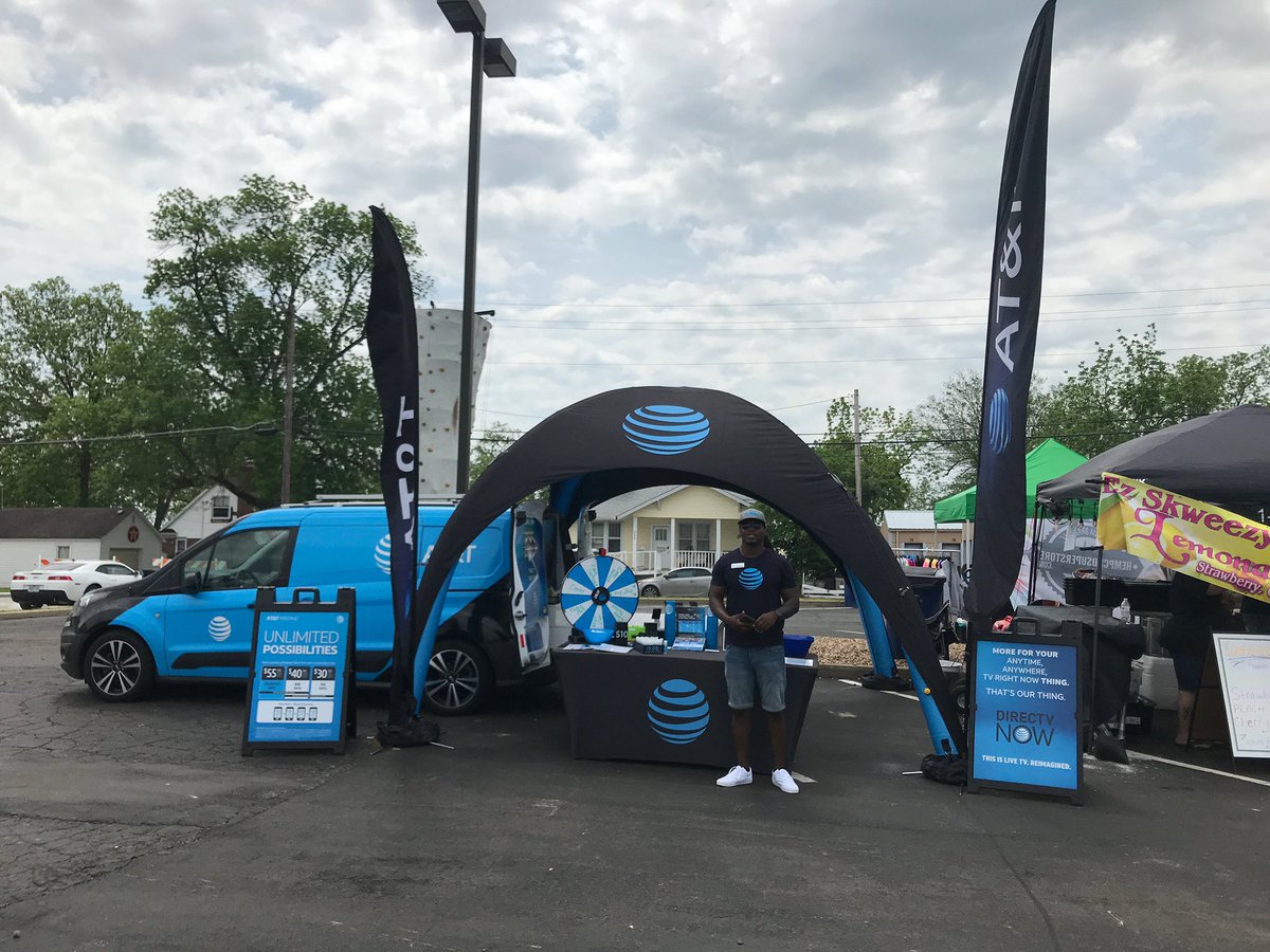 DanielBonneratt's tweet photo. Wentzville Carnival day 2 lets Cook π¨πΎβπ³
#KAMO
#att
#GetCaughtBeingGreat
#ReadyToGo
#STLouis @wisdom_bradley @matthew_kobel @Brandon_Loc https://t.co/v2ebiDrnm6