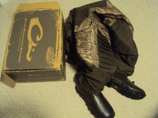 logs_mike's tweet photo. Duck Hunting Gear Storage day.  Time to wash up and hang the old neoprene waders while hoping to try out the new Drake Breathable Pair in a few months.  

@drakewaterfowl @MossyOakPro #Love_the_Outdoors https://t.co/1yWBbzkh5Z