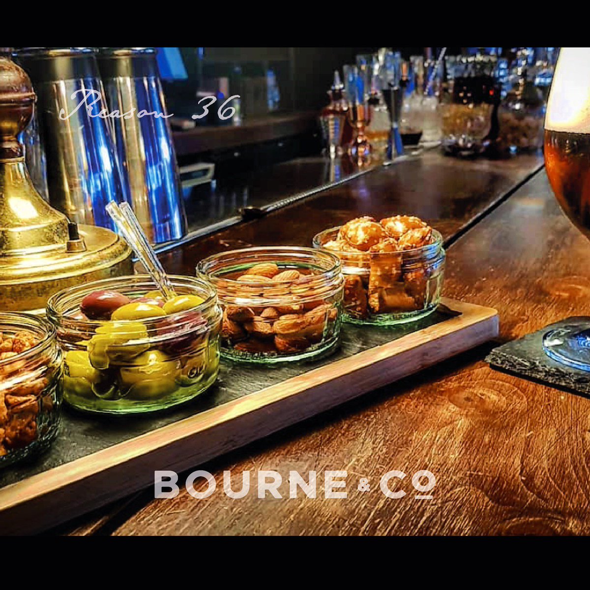 Bourne_and_Co's tweet photo. Snack game is strong 🤤
___
#Bourneandcoccocktails  #peakybartenders #LIXIR #speakeasy #cocktailhideout #Birminghamnightlife #bestcocktails https://t.co/mSkBPPdb42
