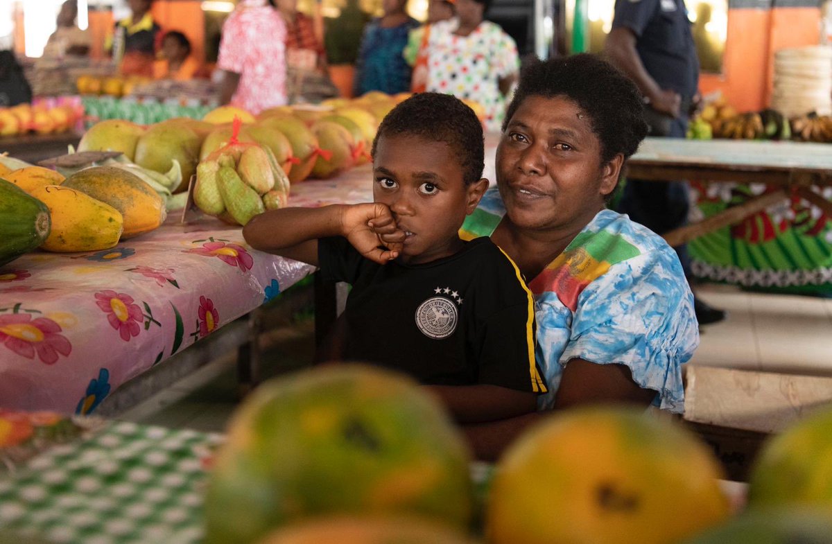 antonioguterres's tweet photo. In Vanuatu, a @UN_Women-supported safe marketplace gives women the chance to earn a living and support their families. Women’s economic empowerment is one of my top priorities. https://t.co/cfg2F4rlMx