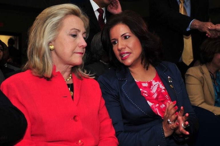 endeportes's tweet image. Cuál de las dos &quot;Injerencias&quot;, es MENOR Injerencia? 

Margarita Cedeño, Vicepresidenta dominicana, llamó a votar por Hillary Clinton.

Senador USA, Bob Menéndez se Opone a reelección (No permitida) de Danilo Medina.
#Preguntando
#ConGuitarraYConViolin 
@VinicioSenador