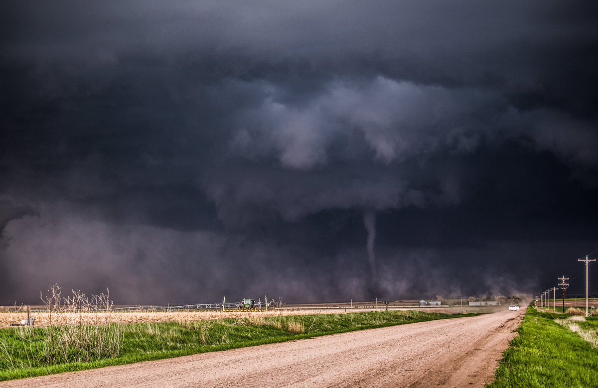 TheMoPhotoMan's tweet photo. 4 amazing Tornadoes yesterday in Nebraska.  From Stockville Nebraska to MCCook. And NE of Stockville.  #TORNADOWARNING #Tornado #Nebraska #NebraskaWeather #weatheraware #tornadoes @weatherchannel @ReedTimmerAccu @JimCantore @mikeseidel @mikebettes @CNN @NBCNews @ABC @CBSNews https://t.co/qYD4IJICPZ