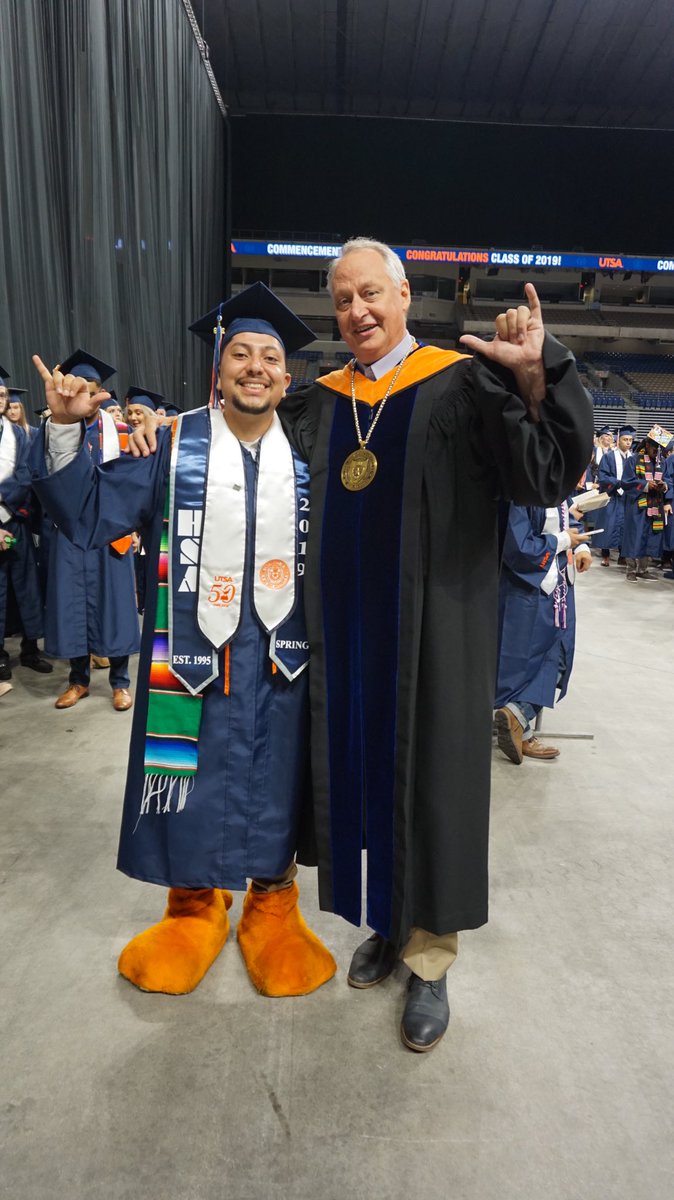 PresidentEighmy's tweet image. Congratulations to all of today's graduates! Now go forth and change the world! #utsagrad19