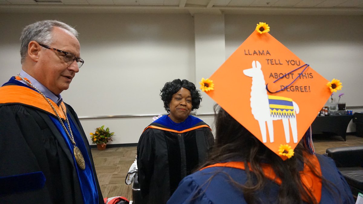 PresidentEighmy's tweet image. Congratulations to all of today's graduates! Now go forth and change the world! #utsagrad19