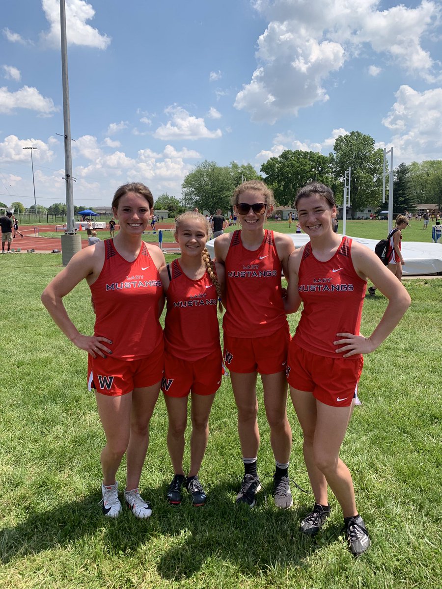 maddiekitchen20's tweet photo. So proud of my 4 by 2 team❤️First at districts &amp; broke the school record!! Onto regionals 🥇🏃🏽‍♀️ @emilyvaughn_ @MahaleyFarmer @kasigreen_ https://t.co/SnqfxlCG8w
