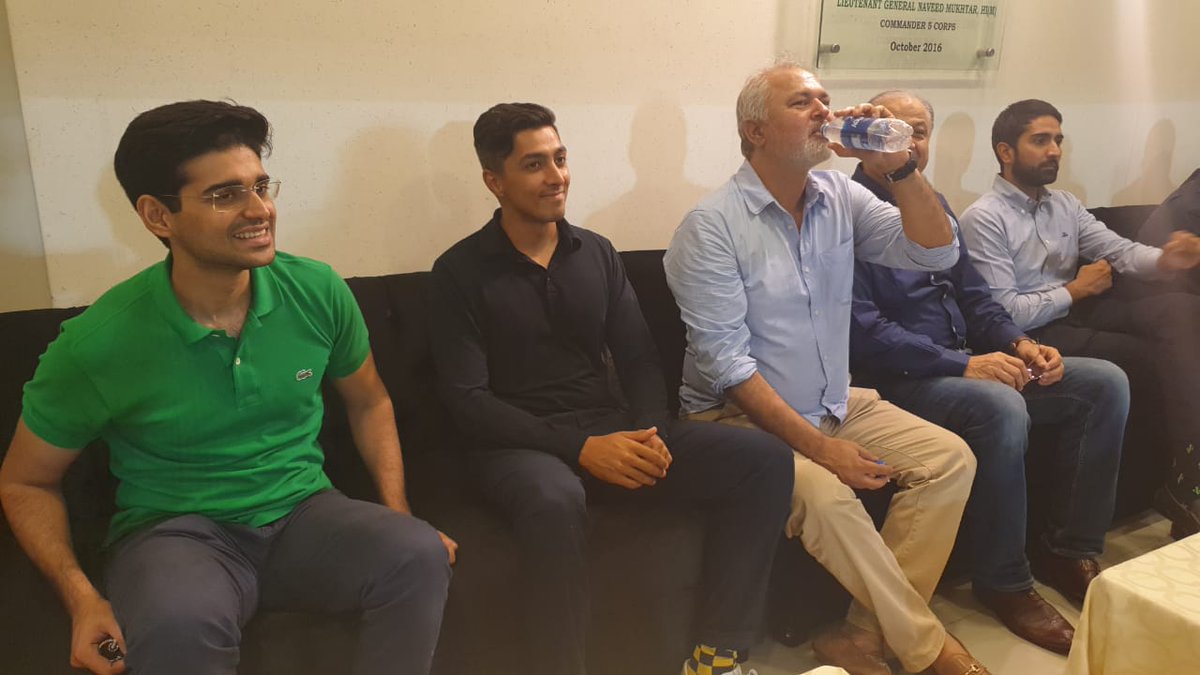 MKhanAcademy's tweet photo. Owners @MultanSultans @aliktareen, @MalikAsser and owner @TeamQuetta @nadeem_omar57 sitting alongside Nadeem Khan to appreciate & support the 7th Corporate T20 Cup 2019.
Digital Media Partner: @SF360Digital
#OAvSSGC #KhanKaMaidaan #CorporateT20Cup https://t.co/O6qtRTeGCn