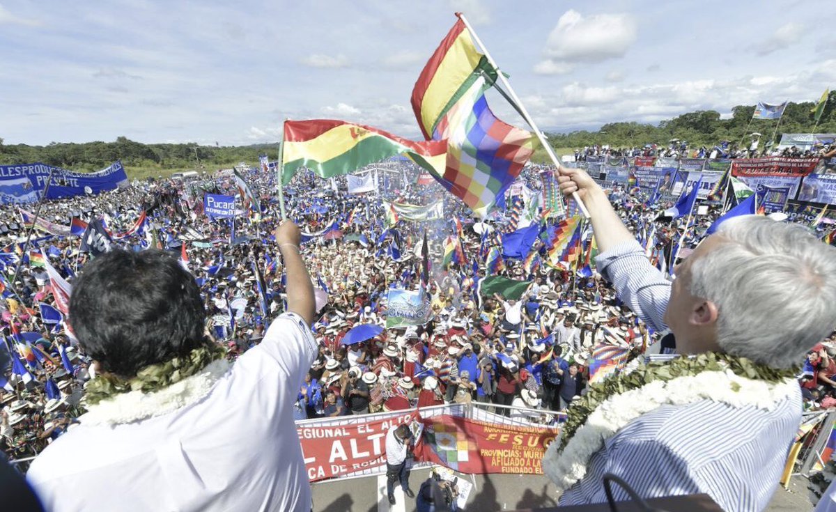 Construimos un instrumento político de liberación que viene de los sectores más vilipendiados. Debemos sentirnos orgullosos de ser masistas y de estar aquí apoyando a nuestro #ProcesoDeCambio. Le hemos demostrado al mundo que podemos gobernarnos nosotros mismos.