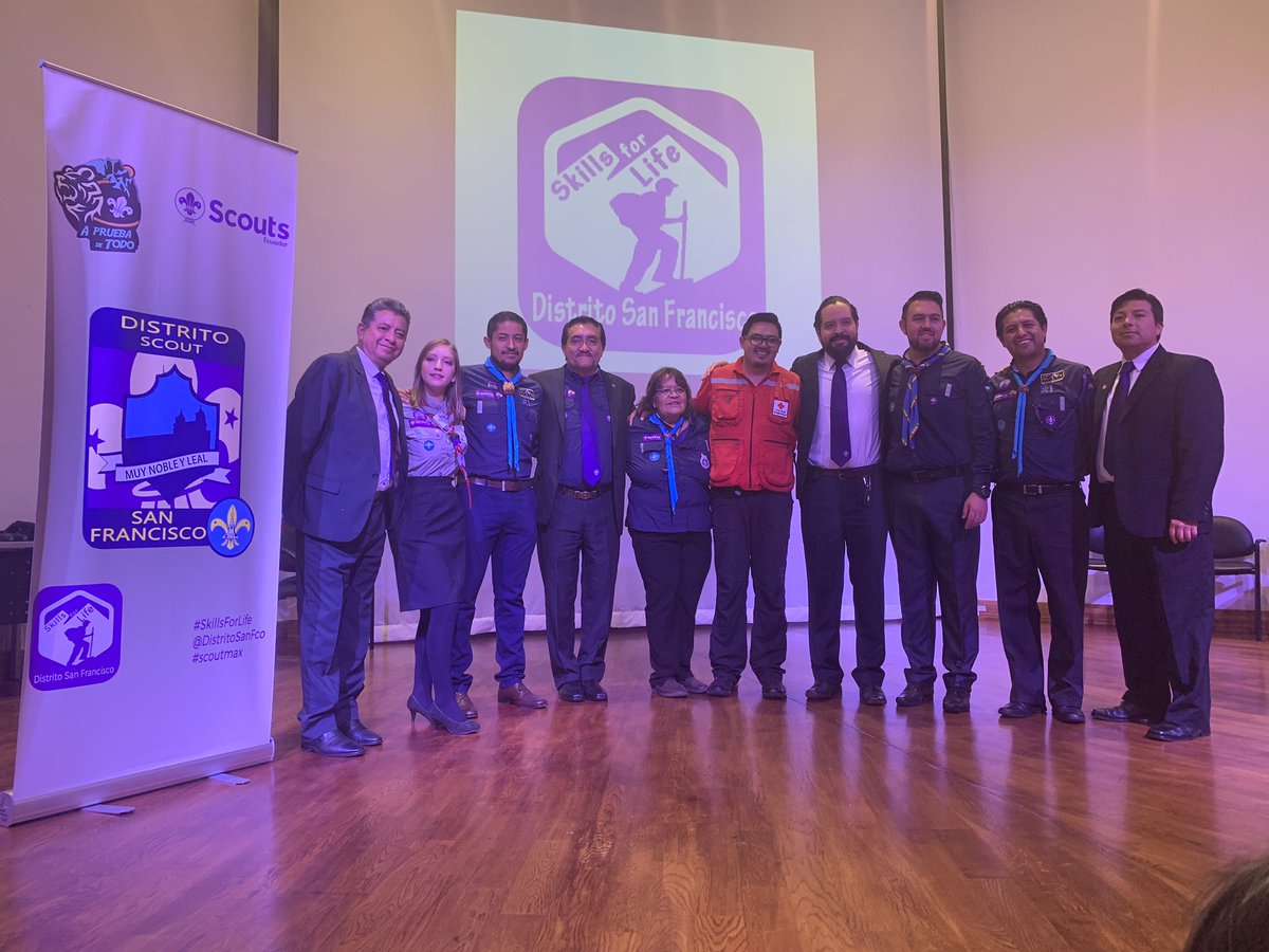 rbonillamendez's tweet photo. Mi admiración a estos grandes seres humanos, su vida al servicio y formación de las nuevas generaciones, basados en valores sociales que tanta falta hacen hoy en día. Gracias por este bonito evento y ser parte del crecimiento de mi hija. #skillsforlife #scoutmax @DistritoSanFco https://t.co/KP3WSQTOhj