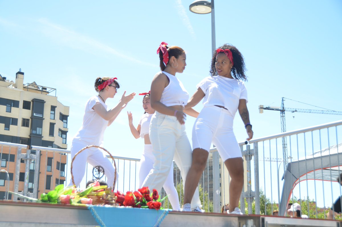 StudioArkania's tweet photo. #FiestasDeLaPrimavera 2019 💗
#Vallekas #CandyCrewFamily #ArkaniaStudio https://t.co/LfZNtCQshg