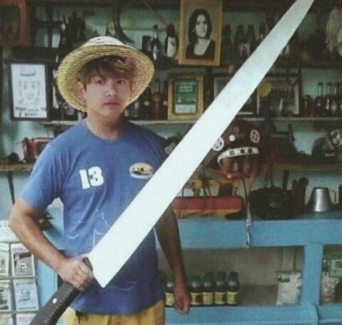 cutie_berryy's tweet photo. PYTAM SIĘ KOMU MAM ZAJEBAĆ ZA OBRAŻANE TEGO SŁONECZKA ??!!

 #TaehyungYouArePerfect https://t.co/yPPPnr2pOk