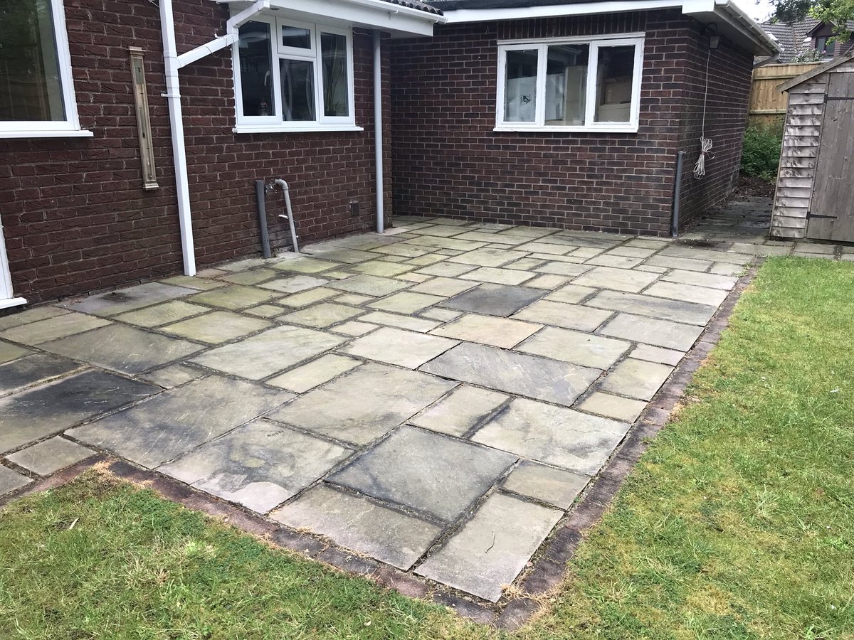 HedgeProDorset's tweet photo. Patio cleaning before and after. Book us in ready for summer!  #patioclean #Bournemouth #Christchurch #poole https://t.co/oZ1uTXUfIY