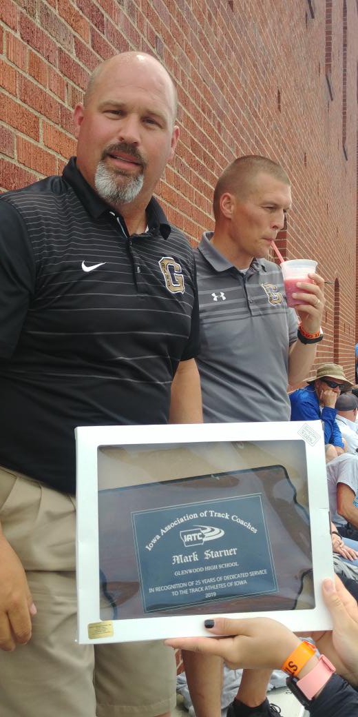 Katewilson04's tweet photo. Congrats Coach Starner for 25 years of coaching at the best school in the state! Ram Power! https://t.co/RlOTtmpv0r