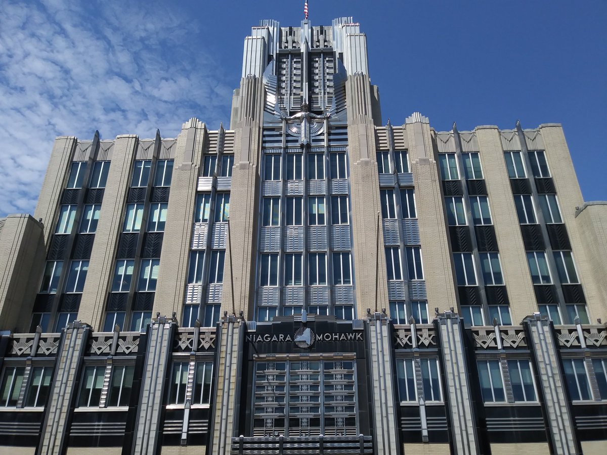timleffel's tweet photo. Have you ever seen a power company headquarters building as cool as this Art Deco wonder in downtown Syracuse, NY? #SyrStories #VisitSyr https://t.co/sxDszt2RWO