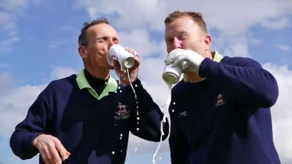 keys_to_us_ltd's tweet image. You had a lightning back nine and it's time to celebrate the good times with your buddies.. Call #KeysToUs, your #TrustedChoice to arrive home in style.. #LuxuryDelivered