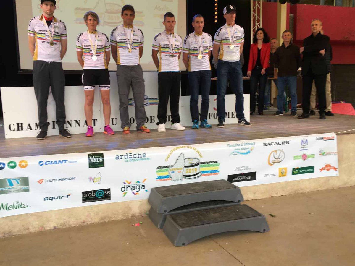 Pompiers04's tweet photo. Titre de championne du monde VTT Uniformes obtenu aujourd’hui à Larnas #Ardeche par l’adjudante Caroline V. du groupement gestion des risques du @SDIS04 ! Un très grand bravo pour elle ! #Effort #Engagement @DDSIS04 https://t.co/LJON3wm48u