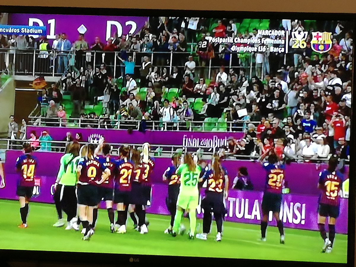 Quan les que perden fan la volta a l'estadi és que les coses s'han fet bé. Cap retret <a href="/FCBfemeni/">FC Barcelona Femení</a> Aquesta final només és l'inici! ⚽😉