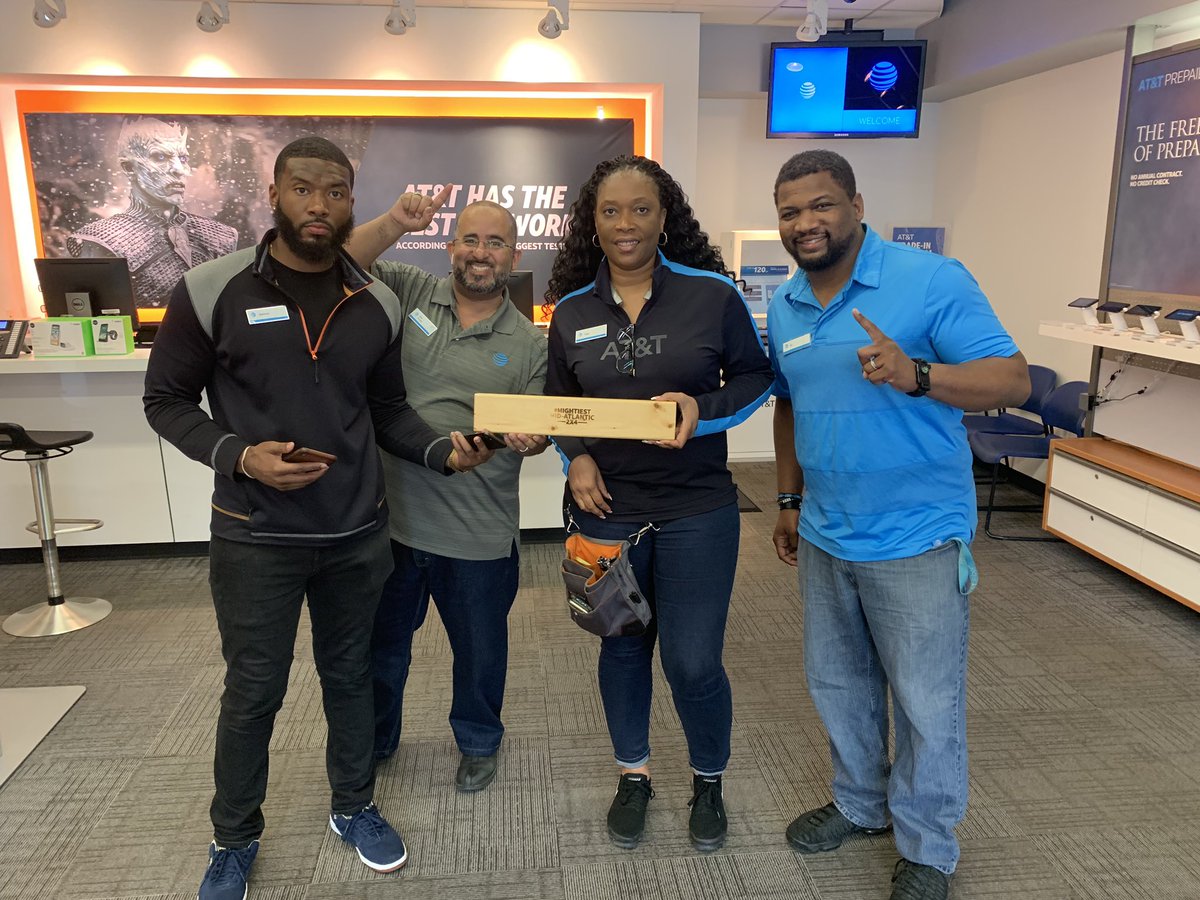 My new home away from home  AT&amp;T North Lake Location!!! Calling ourselves #LakeSuperior !! 19 submitted Broadband and Premium MTD!! #Lovemyjob #newbeginnings #mindset #winnerscircle #growingthebusiness 🔥#CharLIT🔥🍍#TeamPAIN🍍  <a href="/404girl/">Betsy Francis</a> <a href="/MarqRodgers/">Marq Rodgers</a>  <a href="/AdamMRagab/">Adam M. Ragab</a> <a href="/EricGrable3/">Eric Grable</a>